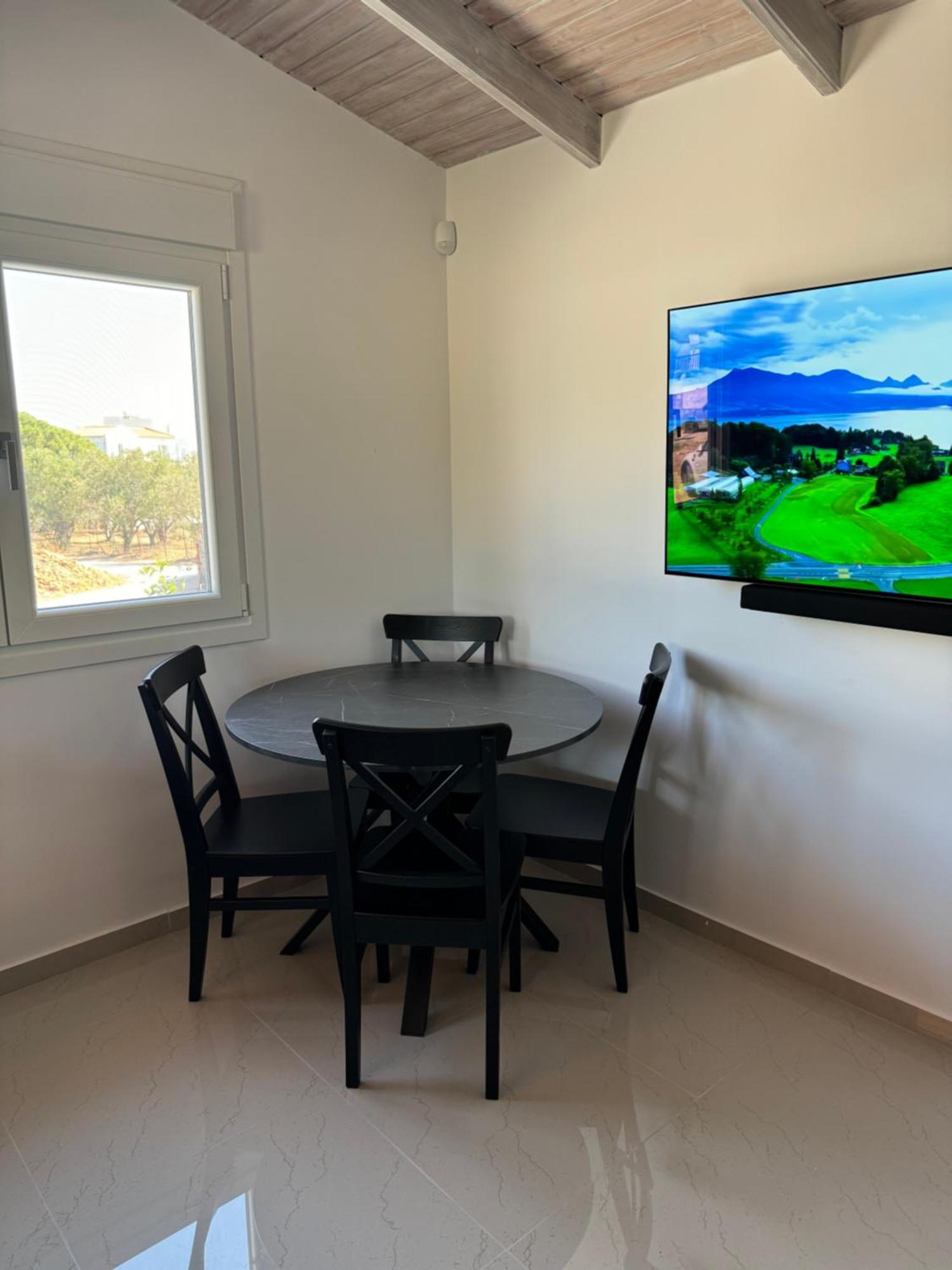 Apartment Secret Garden Airport-beach 300m From Famous Davis *