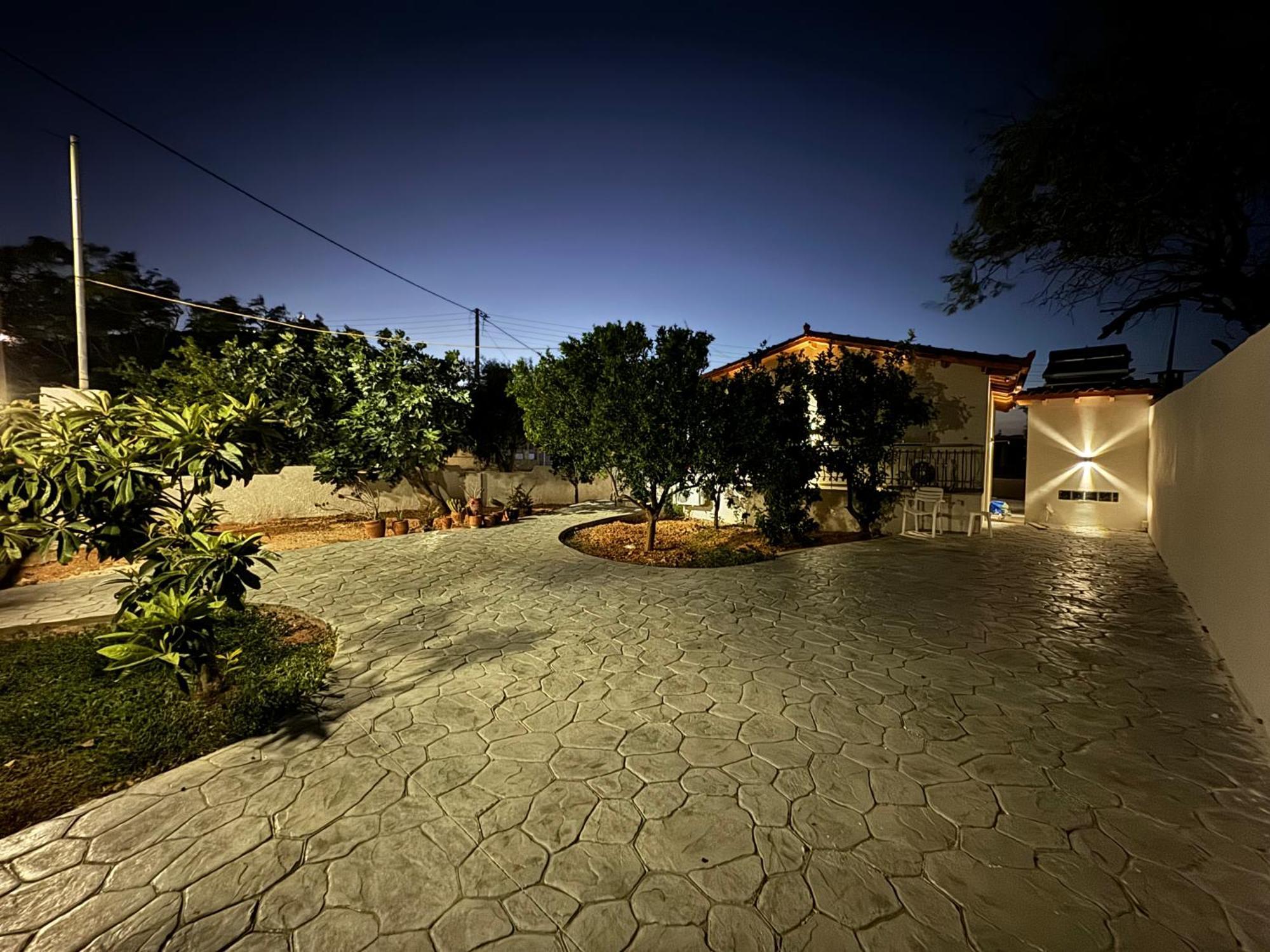 Apartment Secret Garden Airport-beach 300m From Famous Davis