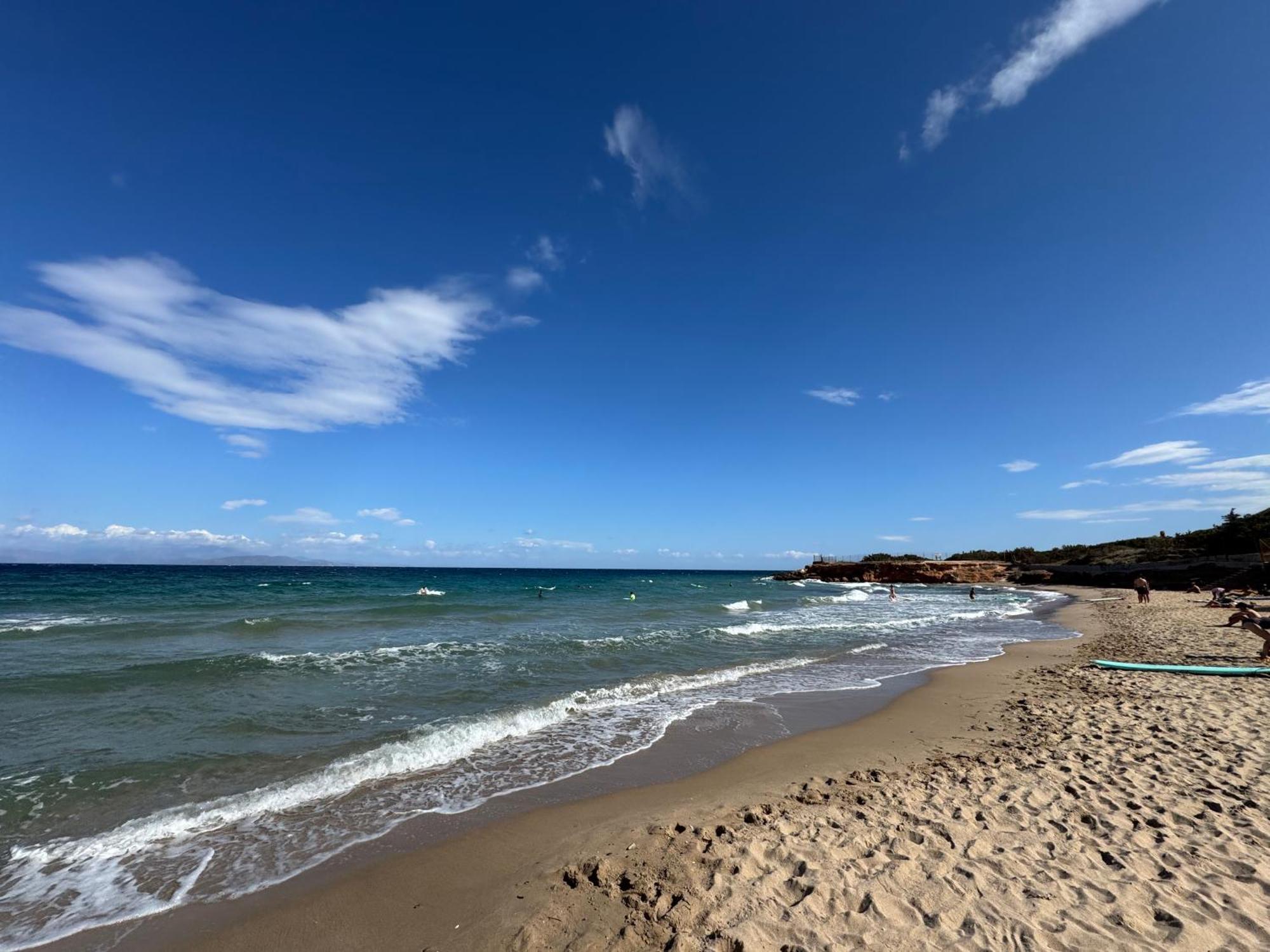 Secret Garden Airport-beach 300m From Famous Davis Apartment